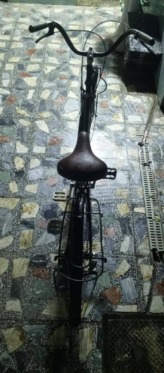 السلام عليكم بايسكل للبيع حجم 26 السعر 40 وبي مجال بيع فوري العنوان الداخل قطاع خمسه سوق الاولى قرب طاطله ابو غفران والاستفسار على الصفحه على الخاص


**إذا كنت صاحب هذا الإعلان وتريد حذفه لأي سبب، رجاءا أرسل رسالة إلى الدعم الفني**