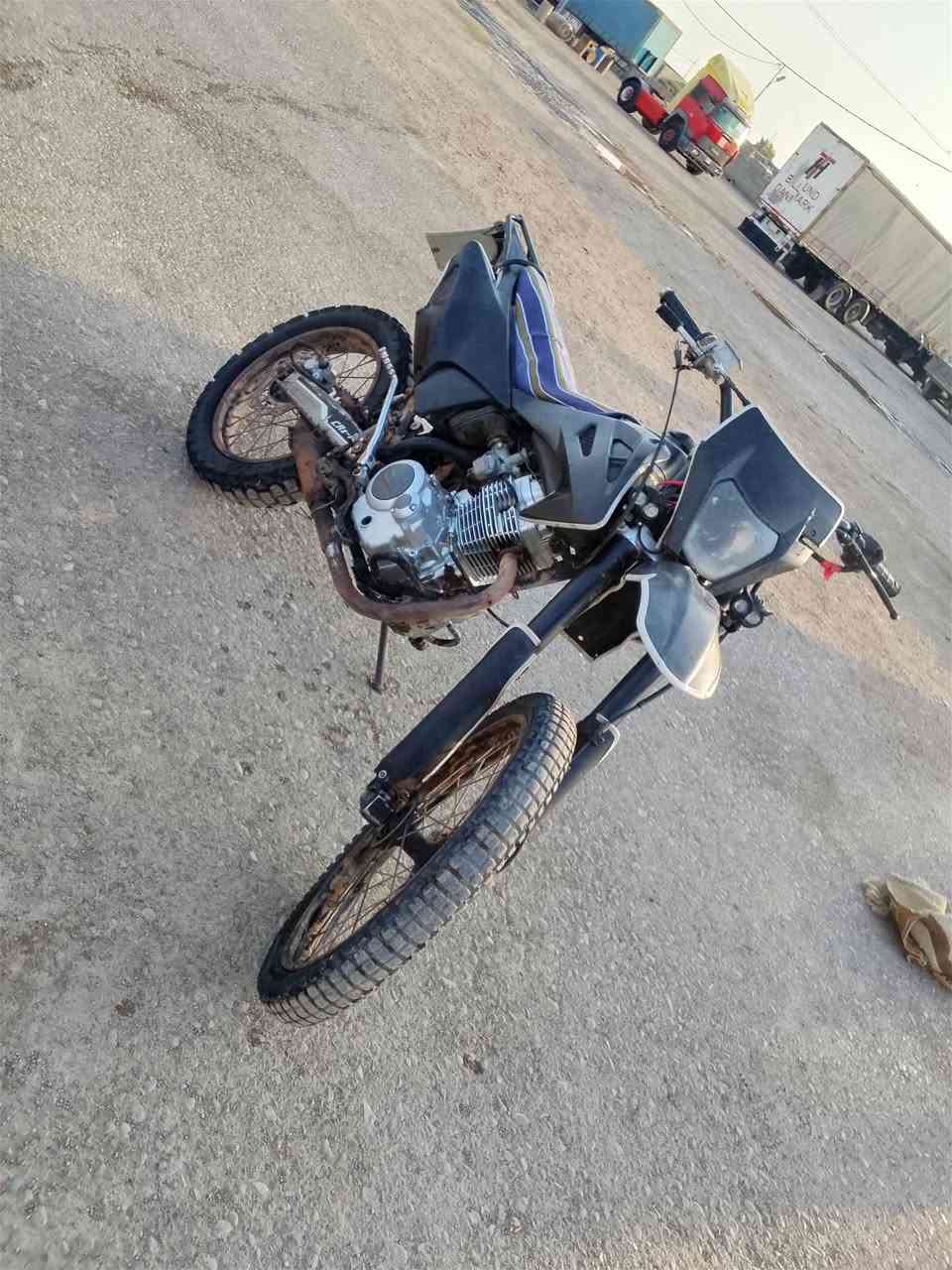 السلام عليكم دراجه قفاز البيع محور ستوته موديل 2024 crx السعر 650 وبي ***********البيع
