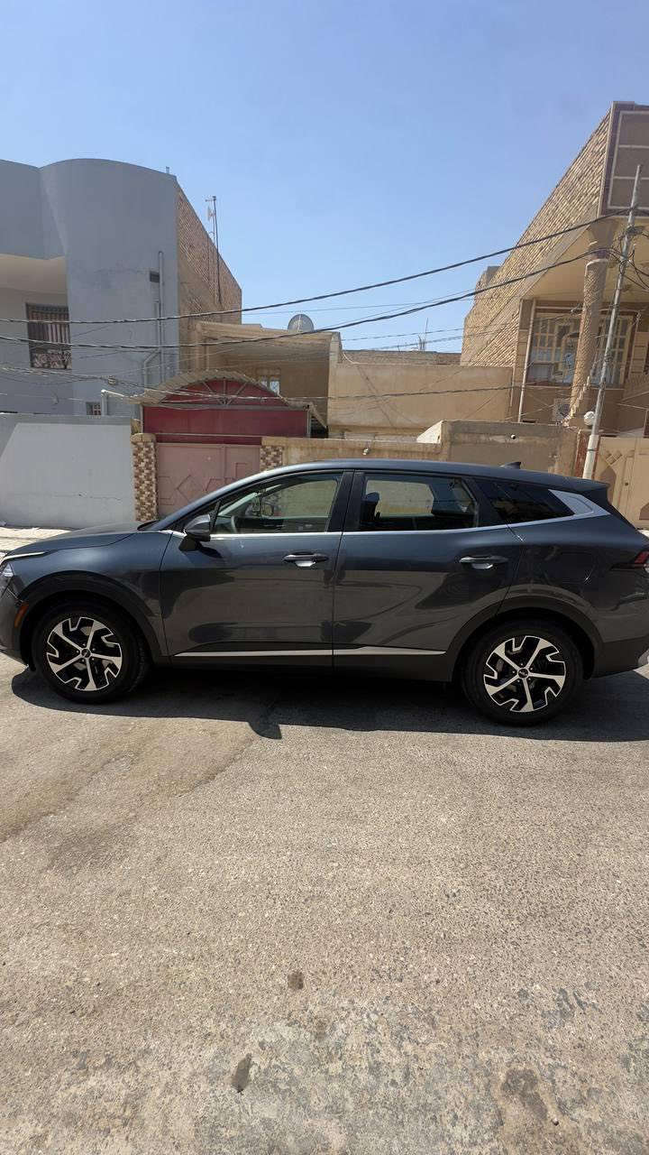 السلام عليكم
كيا سبورتج امريكي 2023 السيارة مصلحهة على ايدي الدعامية شاد الهة بلادي تفصيخ مو تجاري  السيارة بدون ايرباك
صور الحادث مرفق بالمنشور 
المحرك 2500 
الموديل :2023
بصمات عدد 2
حساس خلفي 
كشنات جلد 
رادار جانبي وتحديد مسار
مانع تصادم
مكان السيارة :النجف
السعر: 202$
الرقم: ***********
