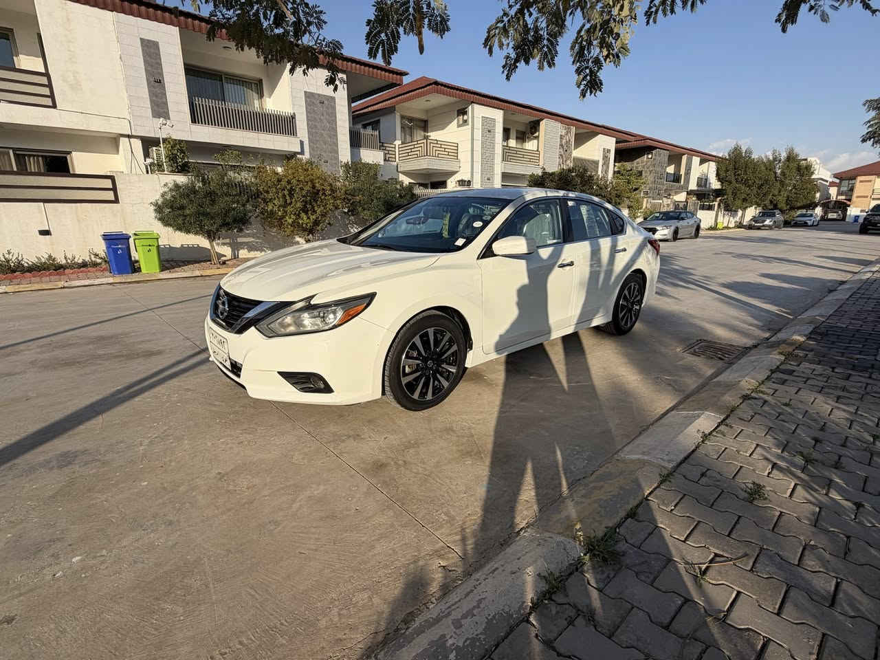 للبيع نيسان التيما شكل المقدس 2018
مواصفات sv 
شاشه جبيره كامره بلادي 
بصمه (تشغيل عن بعد)
تبريد بيانو 
ويل كروم بلادي حجم 17
رادار امامي 
رادار جانبي 
ضرر السياره جاملغ خلفي وقبغ الجنطه امبدل بلادي 
كير ومحرك شرط 
مكاني كركوك 
***********
