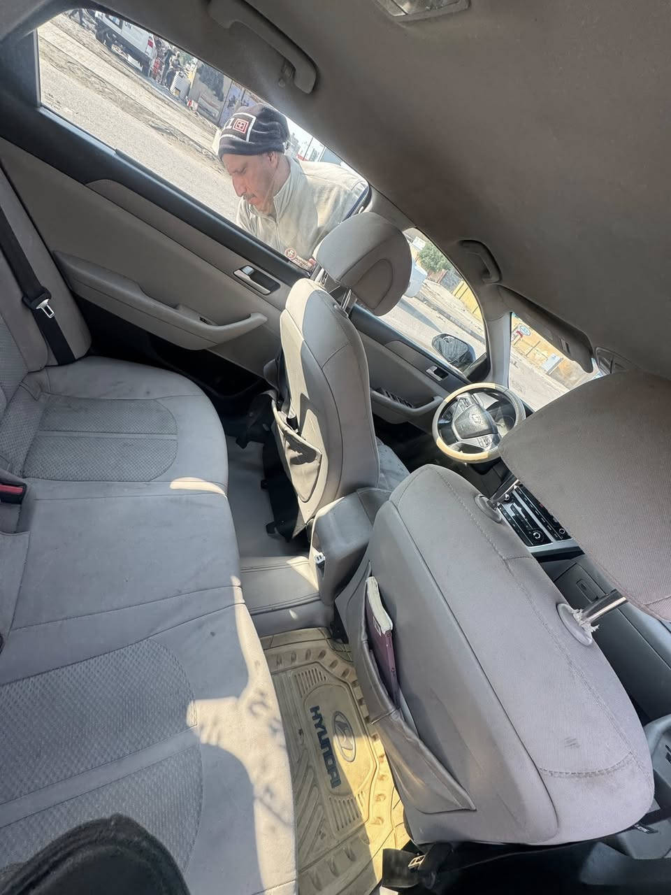 سوناتا 2016 ضربته بيند وجاملغ والجامغ الاخر مصبوغ ودبل كازكيت السعر 107 وبيه مجال بسيط الرقم *********** العنوان بصره حي الاصدقاء
