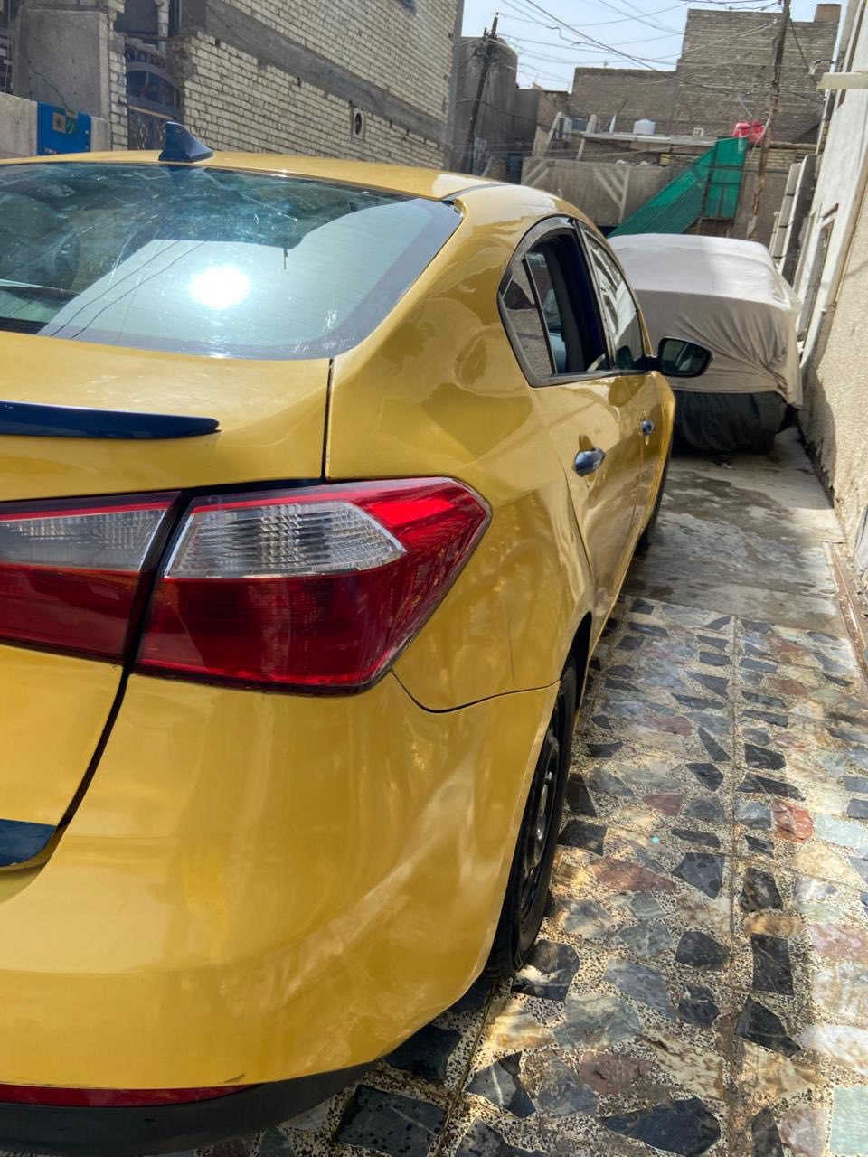 السلام عليكم اخون عندي كيا فورتي 2014 امركي حادثهه جاملغ خلفي مكينه 1800 دوش وبيهه حادث بلعراق باب السائق سونار موجود سياره جاهزه صدر جديد تايرات جدد مكينه كير تبريد كهربائيات جاهزه للشغل السعر 85 وبيهه مجال قليل مكاني بغداد زيونه او بغداد الجديده اخوان اني مكلف بالنشر اتصل ع الرقم 
***********
