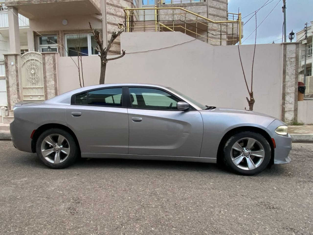 Dodge Charger ***********
$92

للبيع نقداً او مراوسة حسب القناعة 
دوج جارجر موديل 2016… محرك 6 سلندر… كير اوتو…. السيارة بدون تحويل ( ادوات) ابيع حديدة… السيارة جاهزة وضع شركة مابيهه برغي نقص…. المكان دهوك… السعر 92 ورقة ومجال…. للاستفسار 0750147208
