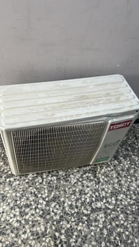 سبلت كاسيت توسوت 2 طن انفيرتر جديد غير مستخدم فقط كفر الخارجيه متضرر 0...