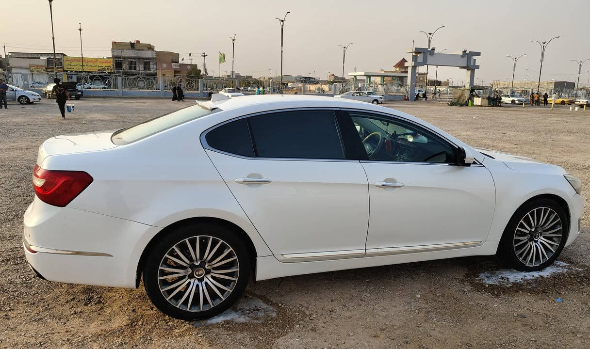 السلام عليكم كيا كاتنزا موديل 2014 خليجي  بصره بسمي  *********** العنوان البصره السعر 130
