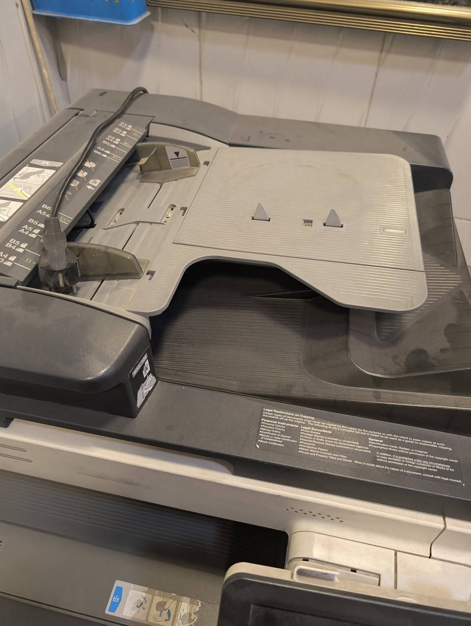 السلام عليكم
جهاز استنساخ للبيع
***********
