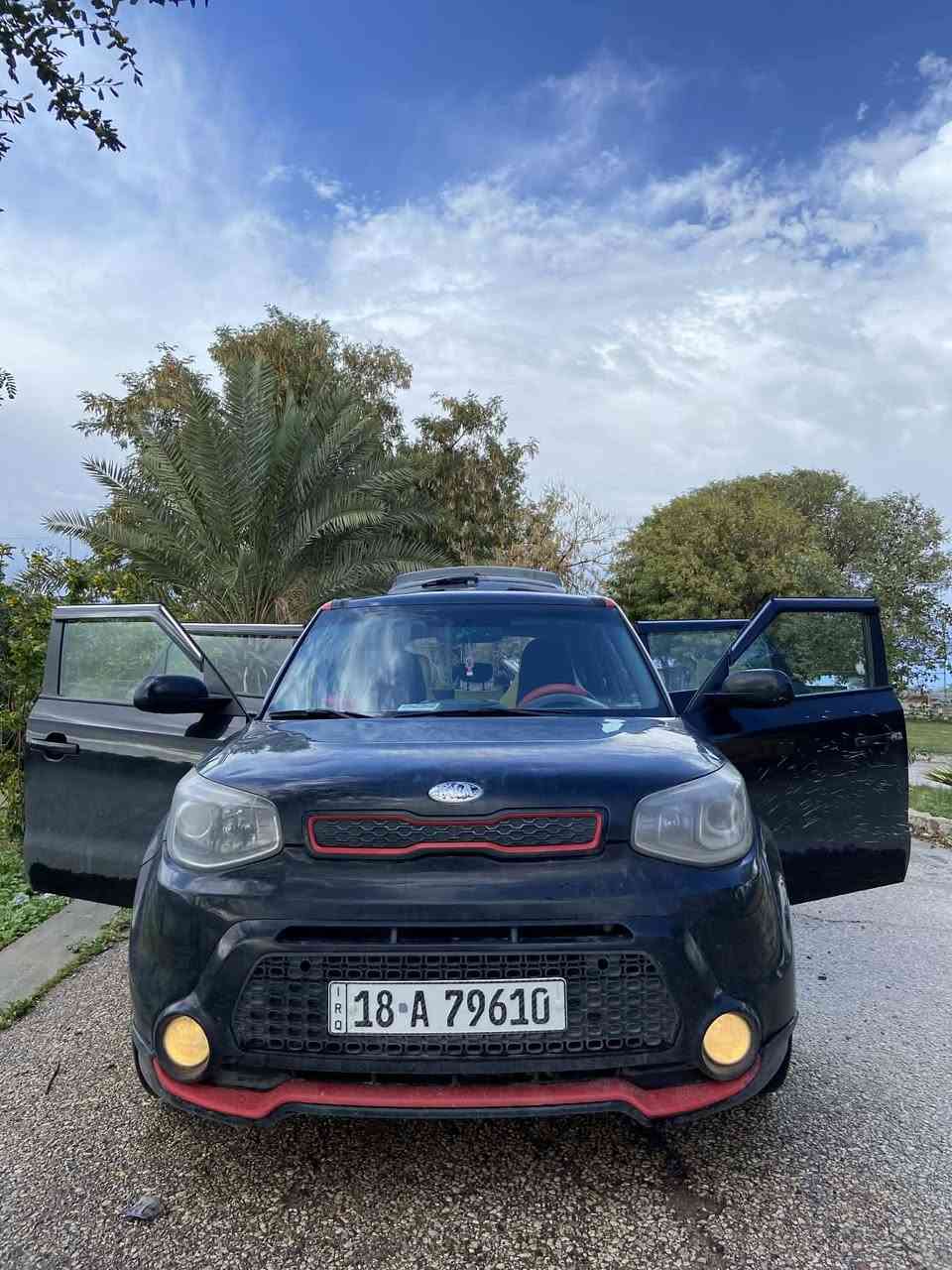 صباح الخير 
للبيع كيا صول موديل ١٥ فئه بلاص اعلى فئه فوووول مواصفات هوايه بيه مواصفات مااذكرها جماعة البلاص يعرفوها نظيف جدا واحلى من الصور  ضررها فقط مقدمة   بالبونيد بارد بامريكا وبالعراق ملاحظات جدا بسيطه ذاكرهن بالصور 
للاستفسار اكثر مراسله الصفحه او الاتصال بالرقم ***********
