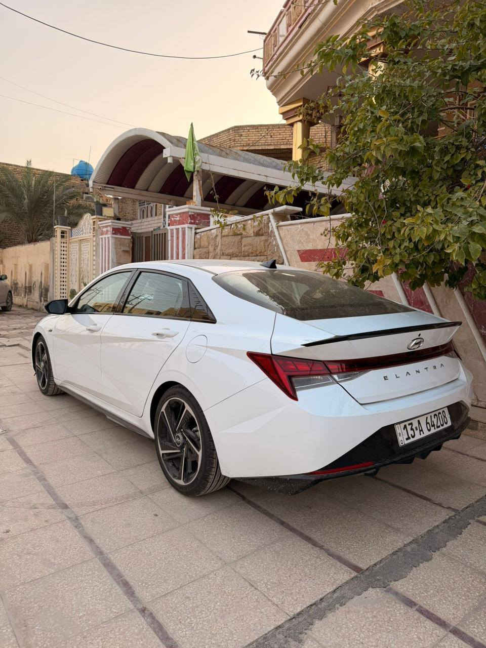 للبيع النترا ان لاين 2023 رقم ميسان  سنويه وهزه جديده فول مواصفات صور الحادث مرفقة السعر 155 ورقه مكان العمارة ***********
