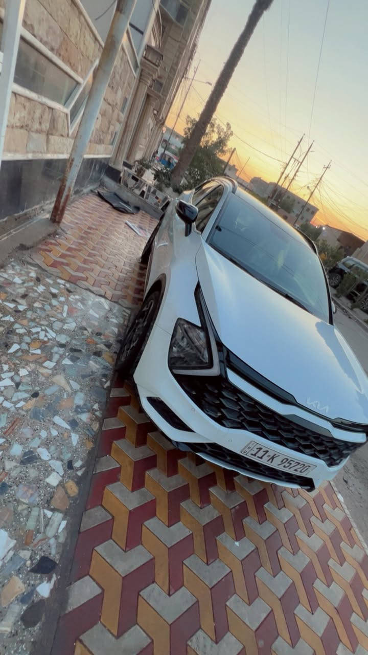 سبورتج  جي تي لاين 2025
كفالة عامة من كلشي شرط زيرو(
فول مواصفات اعلى فئة بالسبورتج (gt line 1/1)
 رقم بغداد دولي باسمي شخصيا هزة جديدة سنوية جديدة
ماشيه11 الف كيلو فقط 
ضمان كيا الدواليه خمس سنوات
- وارد خليجي 
-رادارات
‌‎ - بانوراما 
- بصمتين
‌‎ - مكينة.٢٠٠٠ دوش 
-‌‎ مرتبط بناقل حركة أوتو 6 نمر
‌‎ - عدد AIR BAG6
‌‎ - حساسات أمامية 
‌‎ - حساسات خلفية
‌‎ - لايت زينون + LED
‌‎ - كشافات 
‌‎ - بك لايت LED
‌‎ - ويل كب 19
‌‎ - قبضات أبواب من الألمنيوم
-‌‎ اريل نفكيشن
-‌‎ تشغيل عن بعد 
‌‎ -فتح الصندوق كهرباء ذكي 
‏-‎ دشبول شاشة 
‌‎ - شاشة ابل كار بلي واندرويد اتو
‌‎- كاميرا دوارة
‌‎ - المقاعد جلد اسود 
‌‎ - تدفئة المقود والكشنات الأمامية + تبريد الكشنات الامامية
‌‎ - مثبت السرعة Cruise 
- الأوامر الصوتية
‌‎- أوضاع القيادة  Drive Mode
‌‎ - فحص أنظمة السيارة 
‌‎ - حساسات ضغط اطارات 
‌‎ - شفتات مقود
‌‎- تبريد شاشة
‌‎ - هاند بريك بصمة 
‌‌‏- ABS 
‌‌‏ - Auto Hold    أوتو هولد
‌‌‏- ISO Fex        ايزو فكس
‌‎- نظام مانع الانزلاق
‌‎- نظام نزول المنحدرات 
‌‎- اشارة في المرايا الجانبية
‌‎- مخرج منفذ الطاقة 
‌‌‏- حساسات كامله داير السياره 
شاحن هاتف لاسلكي 
وسياره كفاله عامه

رقم ***********بغداد
