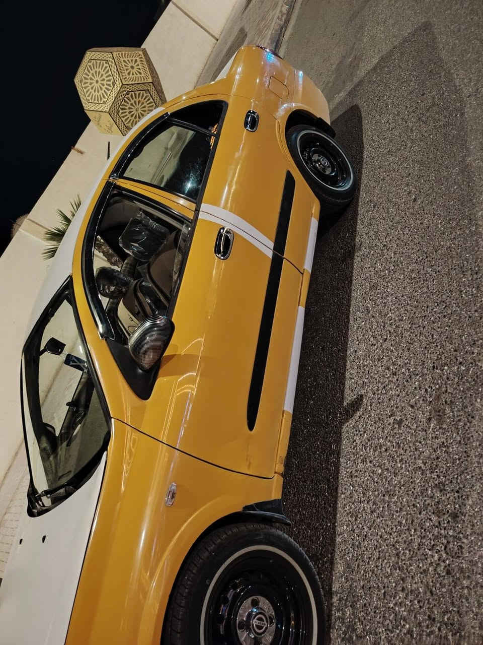 عليكم ورحمه الله وبركاته سين موديل 2011 مؤسس رقم بغداد باسمي كفاله عامه السياره بيهاه بدون حوض مؤسسه السياره تبريد صدر حداديه تخم تاير جديد السعر 100 وبيها مجال متوازي على فلوس مشتري والله العظيم قطعه السياره جينيا مالتي الخاصه عنوان رمادي ***********
