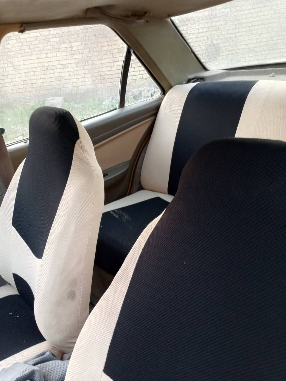 السلام عليكم بيجو 405
موديل2015 سنوية لل28مصفرة هيئة وغرامات رقم بغداد الماني  المكينة بيها دخان ابيض كايمة مادري لاستيك ولف بدون راعي راعيها شايل ماندلة وين بس بل كرخ السعر15 مكاني بغداد التاجي ***********وتساب
