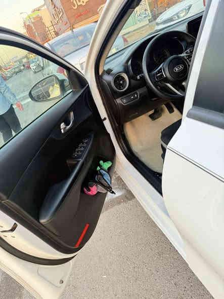 سلام عليكم فورتي موديل2020للبيع السياره نص مواصفات السياره خير من الله تخم تاير حداديه صدر امامي خلفي. مكينه مكفوله كير مكفول حادثها موضح بالصور بس هذا بامريكا  السياره معروضه ب143 مستعجل ع بيعتها وني لين محتاج والله اريد ابيع فيت بم ما فاتح الله شاهدكم جبتها لهسه عدا البانزين والدهن اديرلها بس الياخذها ربع ما يصرف عليها الشراي يتصل *********** ✌️🍋
