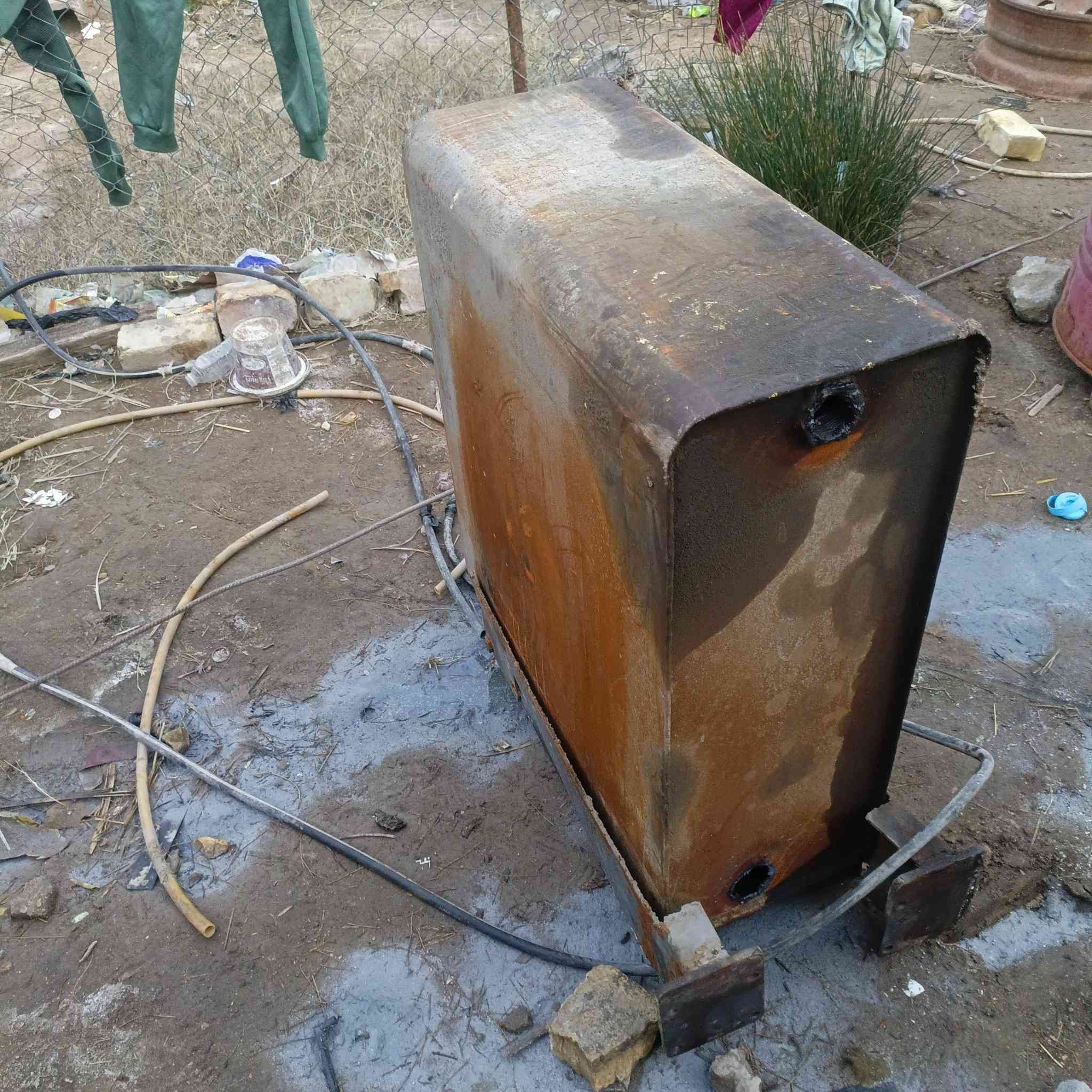 جاملق مال تير حرفش صلي جديد تانكيات ثنين مال هيدروليك  تانكيان مال قطرة مقطورة‏‪***********
