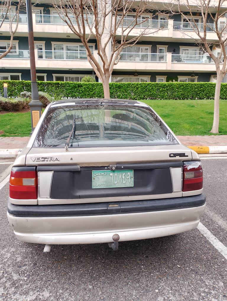 ئۆپڵ ڤیکترا ١٩٩٣✅
گێڕ ئۆتۆماتیک
مەکینە ٢٠
ئاڕم پلاستیک دهۆک
بێ دەعم و لێدراو
پێش و پشت و سەقف و شانی جوانە
کارەبایی و ناوگێچی مەزبوت
ئاڕم /ئەوەلیات/حجز/بڕاوە / بەشەرت

نرخی سەیارەکە💵 / (٢٢)💰گەڵا و معـامەلەیەکی کەم 

مشتەری پەیوەندی بکە 👇
ژ.م / *********** 📞
ناونیشان/  سلیمانی

.

. السليمانية, العراق
