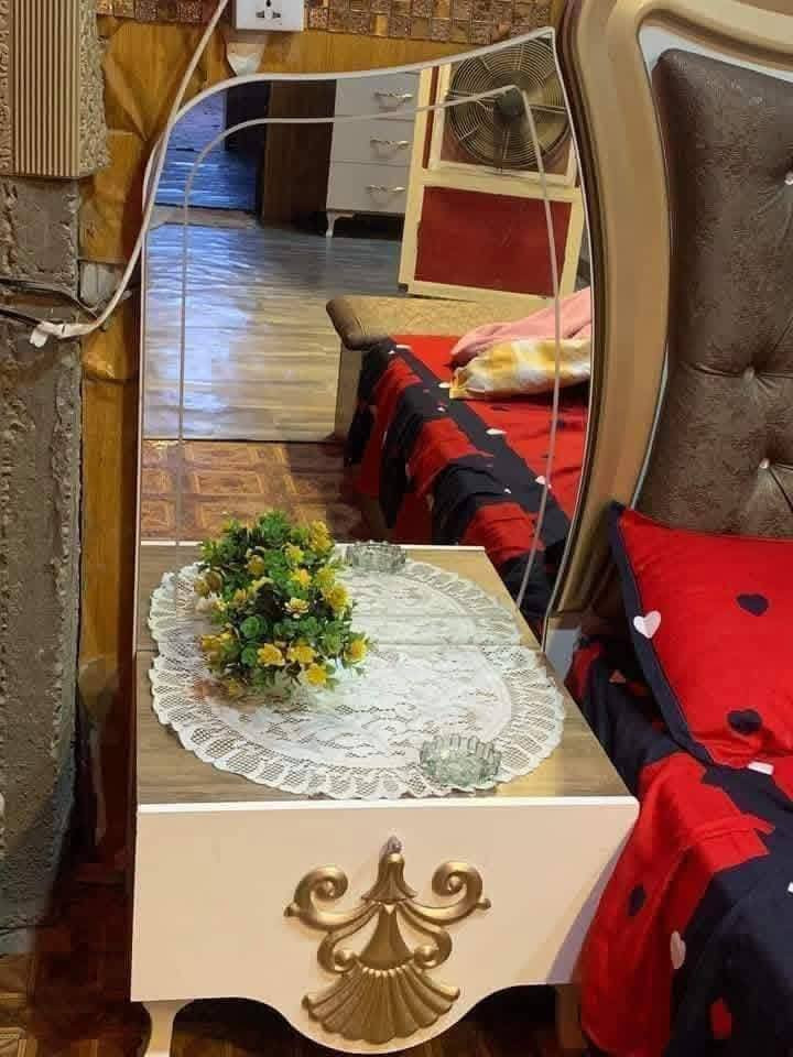 غرفة البيع السعر ٣٠٠استفسار اكثر معروف تلي كرام @mhmdddo


**إذا كنت صاحب هذا الإعلان وتريد حذفه لأي سبب، رجاءا أرسل رسالة إلى الدعم الفني**