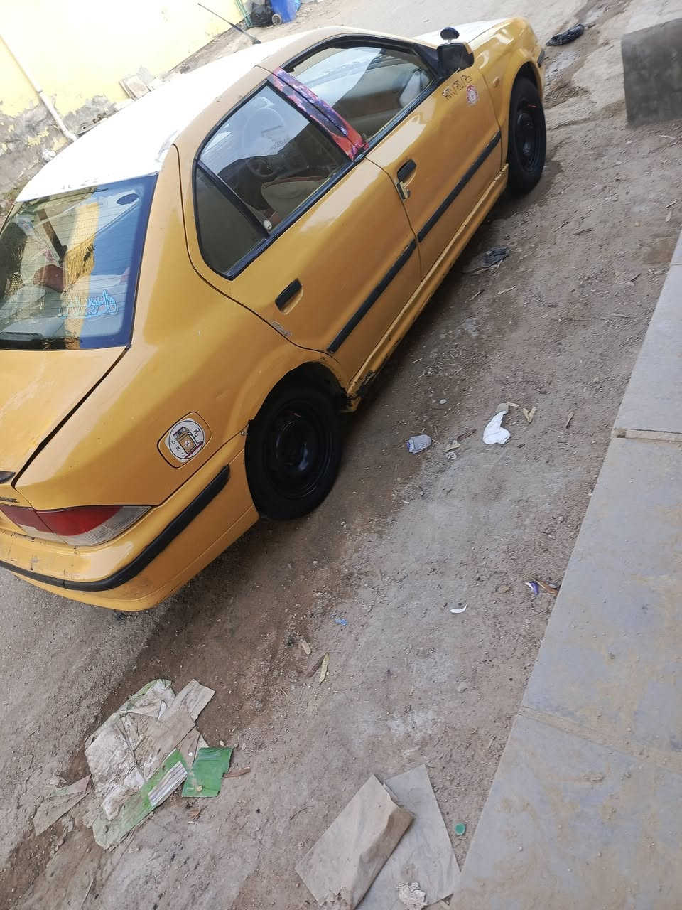 سلام عليكم شباب سياره سمند للبيع الي يريد خلي يتصل هاذه رقمي ***********

