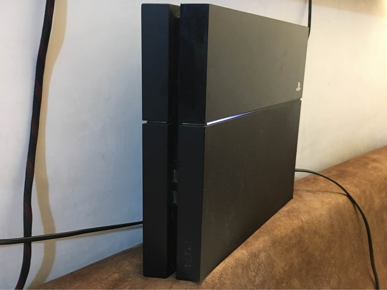 بلي ٤ فات مهكر حجم نص تيرا
نضام 12.52
بي 18 لعبة
 جوستكات اصلية (عدد ٢)
مهكر عن طريق تطبيق فيو vue سريع

يحتوى على العاب كلش حلوه و حديثه:
-THE LAST OF US
-CRASH TRILOGY
-CALL OF DUTY: BLACK OPS 6
-PES 2021
-IT TAKES TWO
-NEED FOR SPEED HEAT
و بعد هواي العاب

السعر 200 الف
مكاني بغداد اليرموك بغداد, العراق


**إذا كنت صاحب هذا الإعلان وتريد حذفه لأي سبب، رجاءا أرسل رسالة إلى الدعم الفني**