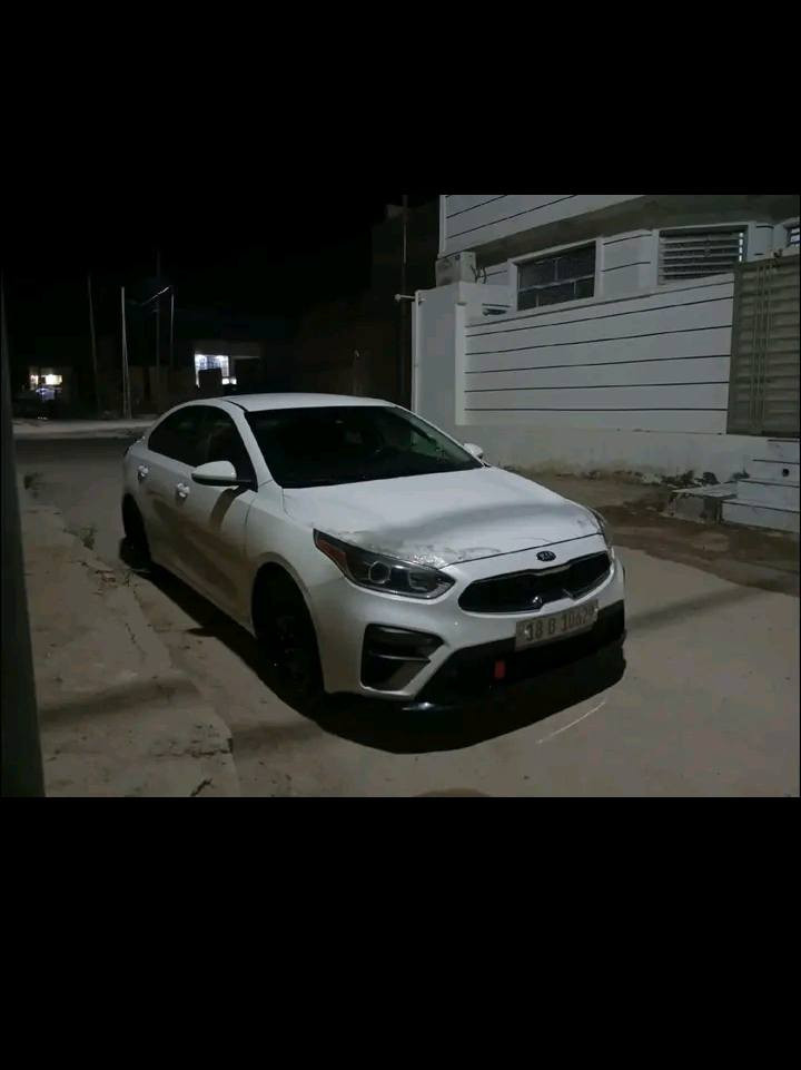 السلام عليكم
فورتي 2020 
مكينه 2000
گير AT
ماشيه 60 الف 
الضرر جاملغ وبنيد 
السعر 136
العنوان بابل حله مركز مدينه
***********
