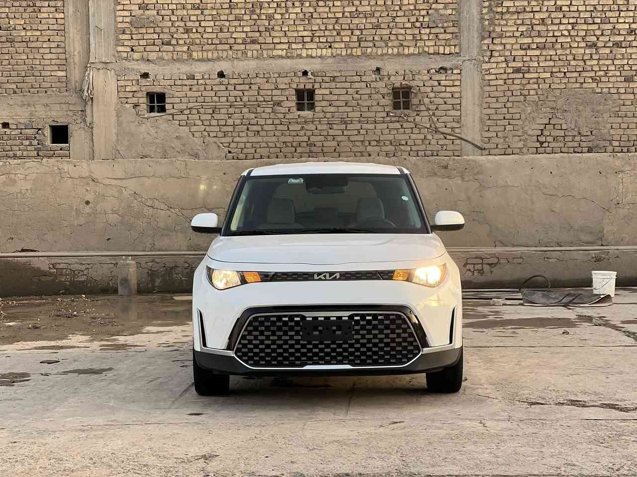 سلام عليكم للبيع كيه صول موديل 2024 موصفات تحكم جهتين حاكيه مانع نزلاق شاشه كبيره ولمس كامره دواره توقف ذاتي السياره مكفوله من الصبغ التبديل والغرق والبارد كفاله عامه ماعده الدعاميه فقط وجايبها نفس الون جميع الرباكات سليمه دخال بيجي بلادي حجم المحرك 2000 دوش دخول جديد السياره حره جايه بسمي بدون رقم تترقم جميع المحافظات بيها رقم فحص موقت ***********())) او ***********
