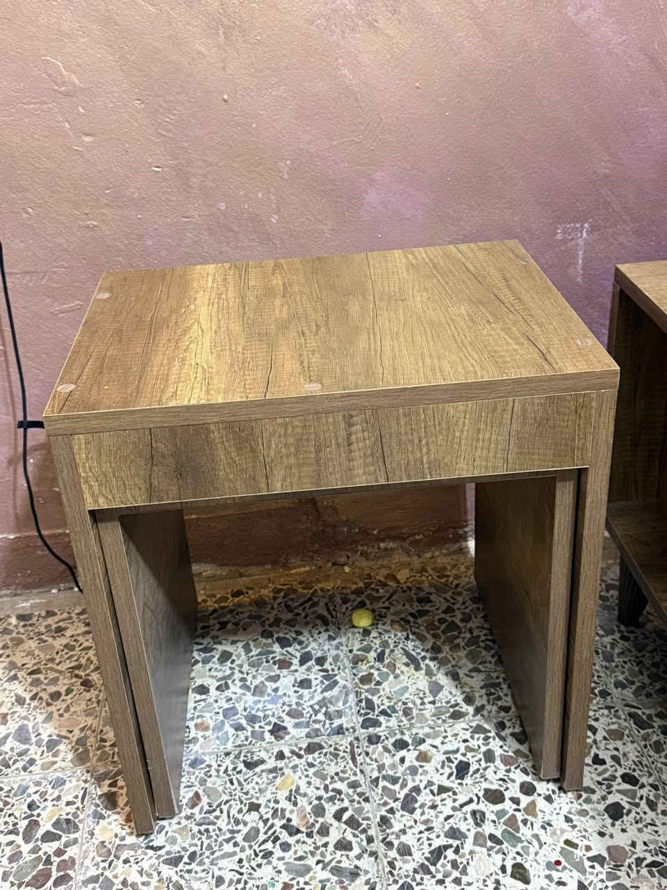 ميز بلازما مع طبله وسطيه وطبلات وسط ٢ مكاني بغداد البياع سعر ١٠٠ ألف ***********
