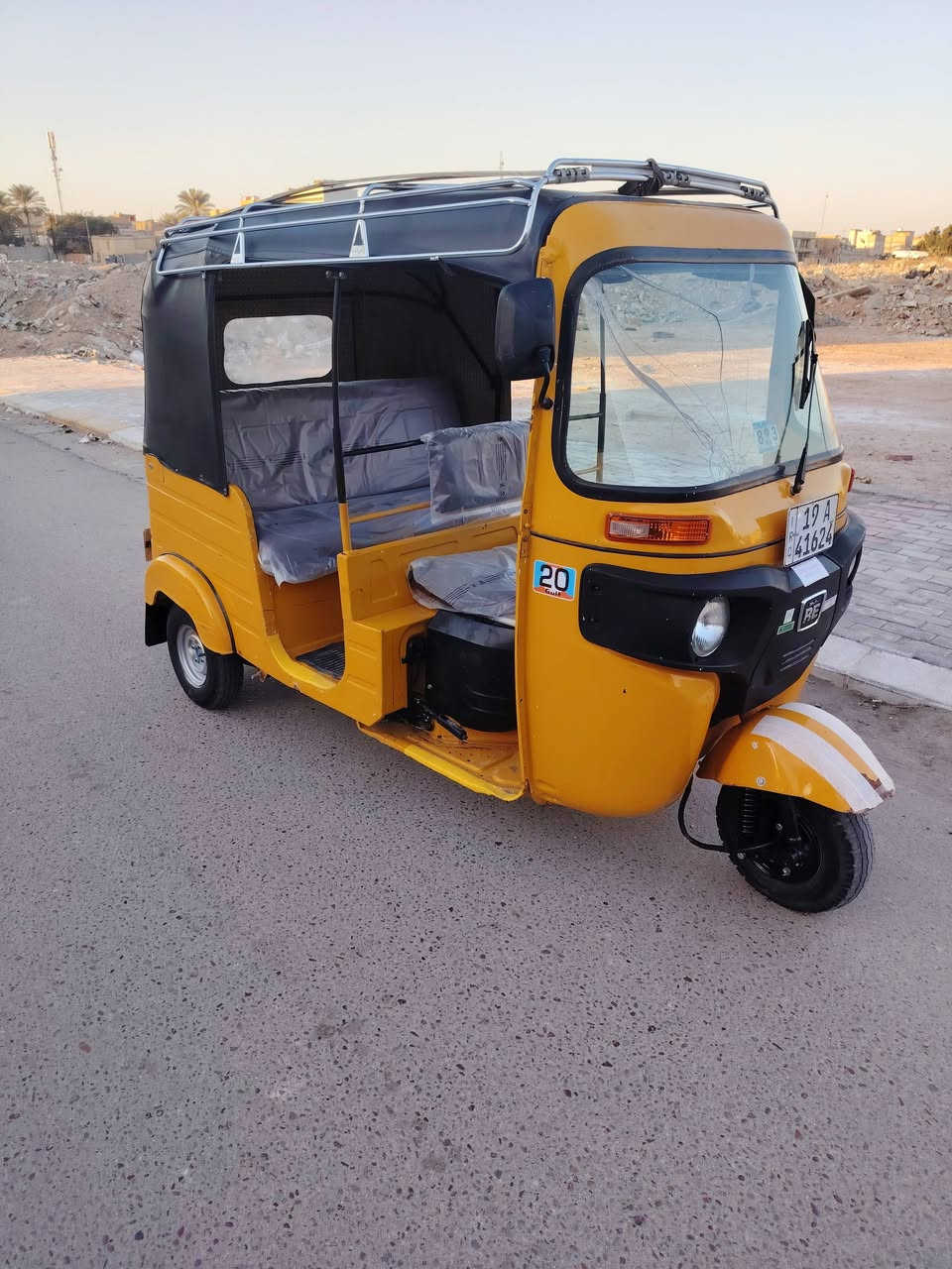 تكتك لبيع موديل 19 تكتك نضيفه كلش ماعوزها اي شي السعر 5600 //////***********
