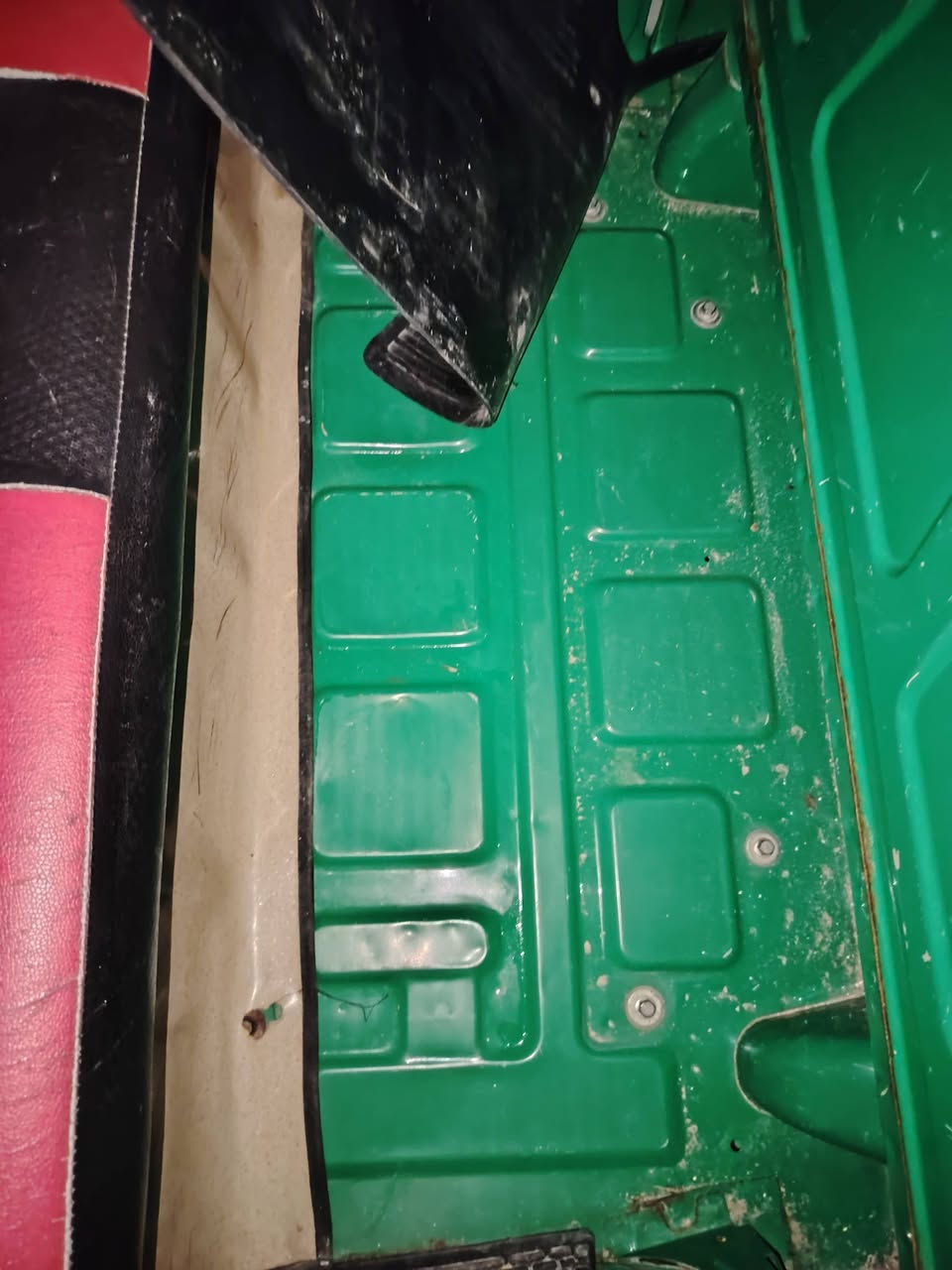 سلام عليكم تكتك للبيع سنويه ورقم موديل ٢٢ تكتك مكفوله شراي خابر ***********
