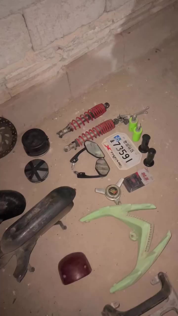 اذا كلهن ب١٠٠لين محتاج ومستعجل على بيعتهن رقمي ***********مكاني بغداد الحسينيه متواجد واتساب فقط
