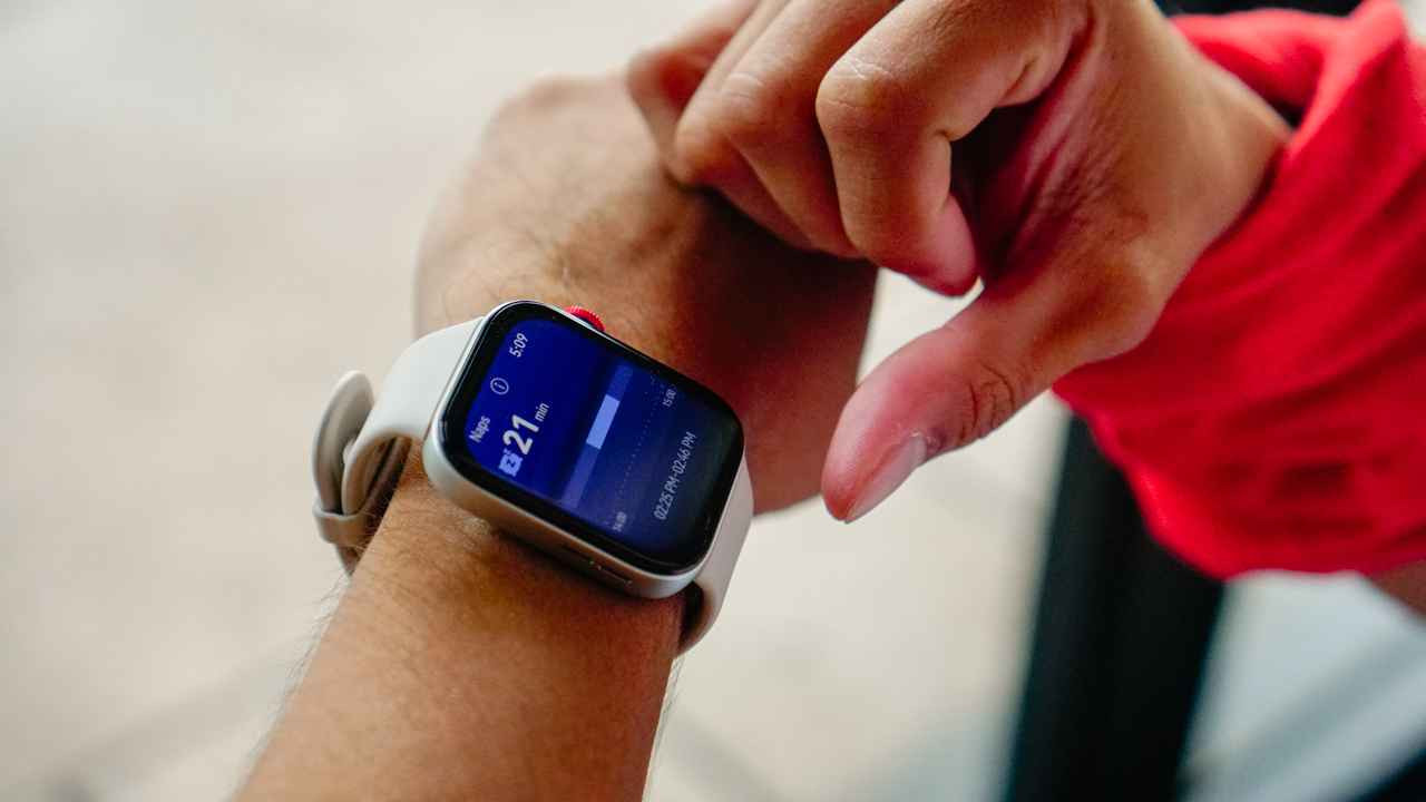 ساعة هواوي Fit 3 ممتازه لونه سلفر وسير ربل وسير اضافي ازرق لاستيك يجي كلش ممتاز
 نظيفه الساعه كلش وبيها لاصق ملحقاته كامله 

للبيع فقط السعر 110 الف قفل

عنواني بصرة ماعندي توصيل البصرة, العراق


**إذا كنت صاحب هذا الإعلان وتريد حذفه لأي سبب، رجاءا أرسل رسالة إلى الدعم الفني**