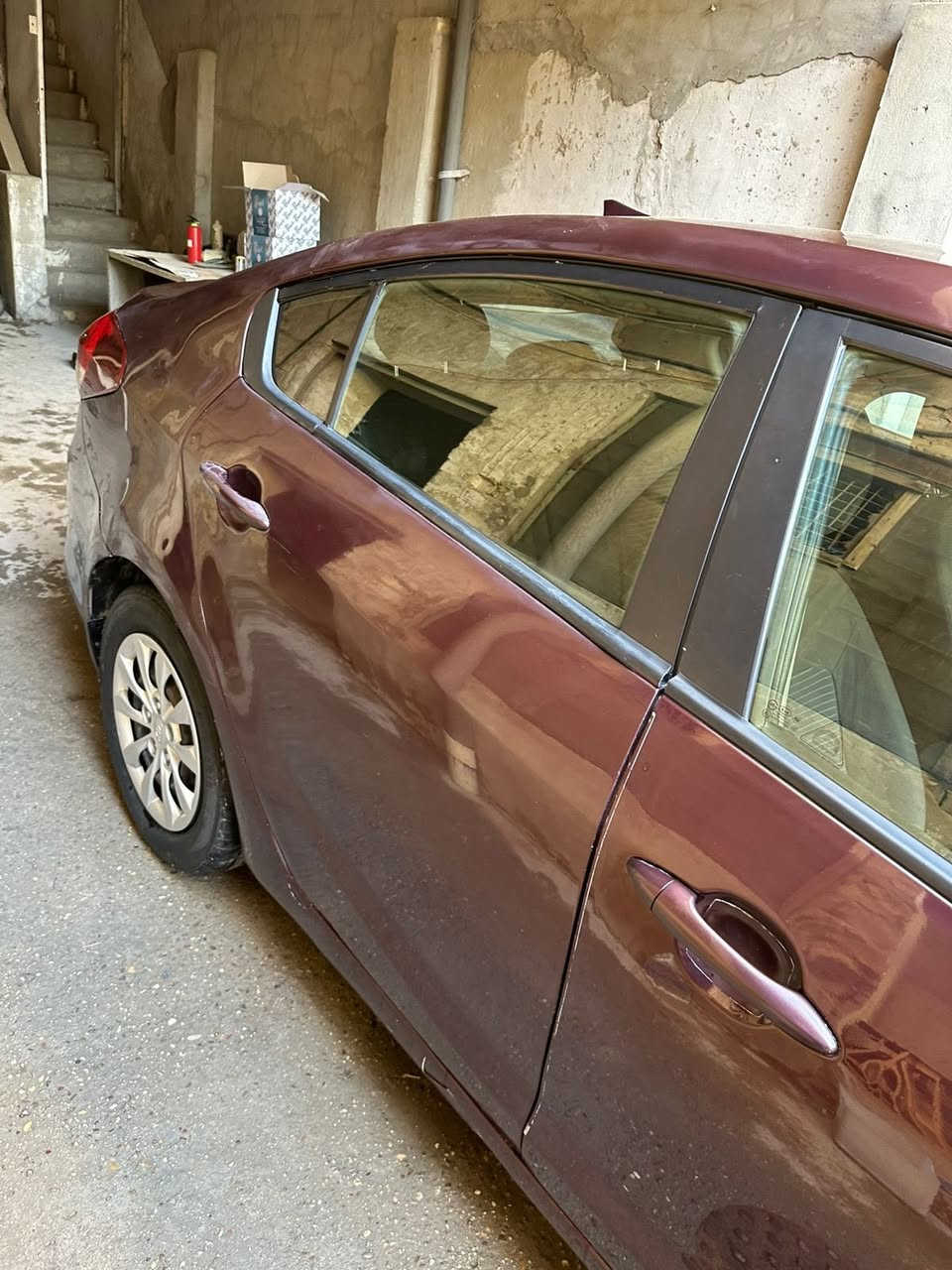 السلام عليكم
فورتي 2018 حادثه جاملغ خلفي تبديل والباب صبغ  وبيهه كم تلحيضه بسيطة مكينة ٢٠٠٠ دوش مكفوله كير اي تي ماشية 116 الف باسمي تحويل ثاني يوم مكاني بغداد الجادريه سعرهه ١١٠ وبيهه مجال للاستفسار ***********متوفر واتساب ورصيد
