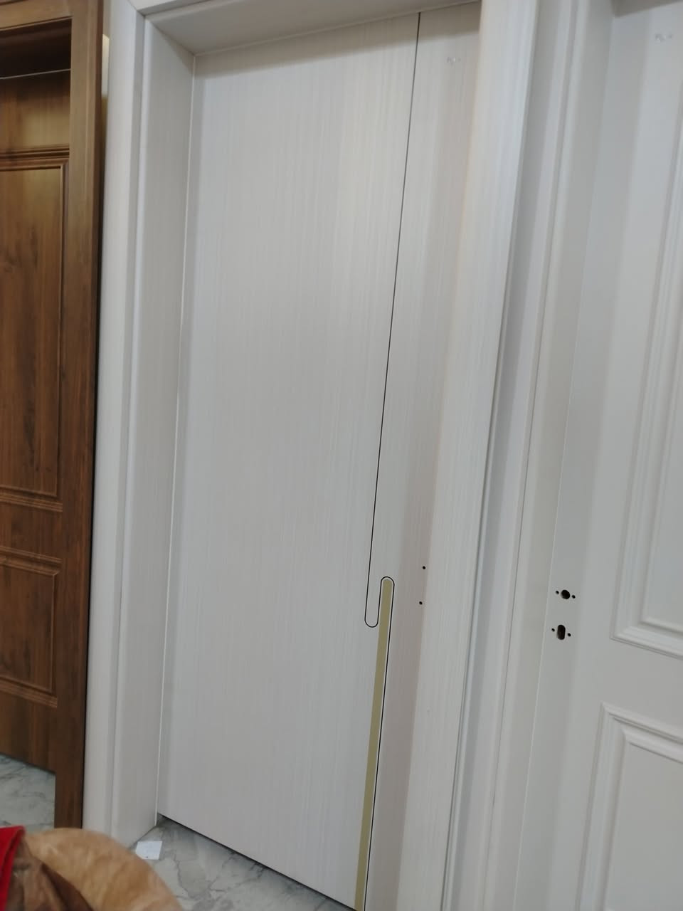 ابواب صيني سعر الباب 145 دولار ارتفاع 240 والستندر 135 دولار يوجد نقل لجميع المحافظات ***********
