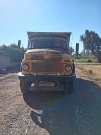 اقجم ٨٢ • شاحنة