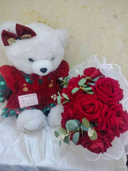 هدية عيد ميلاد ل♥️
دب مع باقة 🥀🥀
حسب الطلب
للحجز والاستفسار مراسلة الخاص 
او ع الرقم ***********
يوجد توصيل داخل العراق كافه
