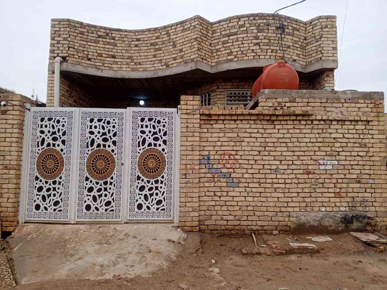 سلام عليكم بيت البيع المساحه 140 العنوان ميسان حيل عسكري الدوانم لازم الرقم ***********
