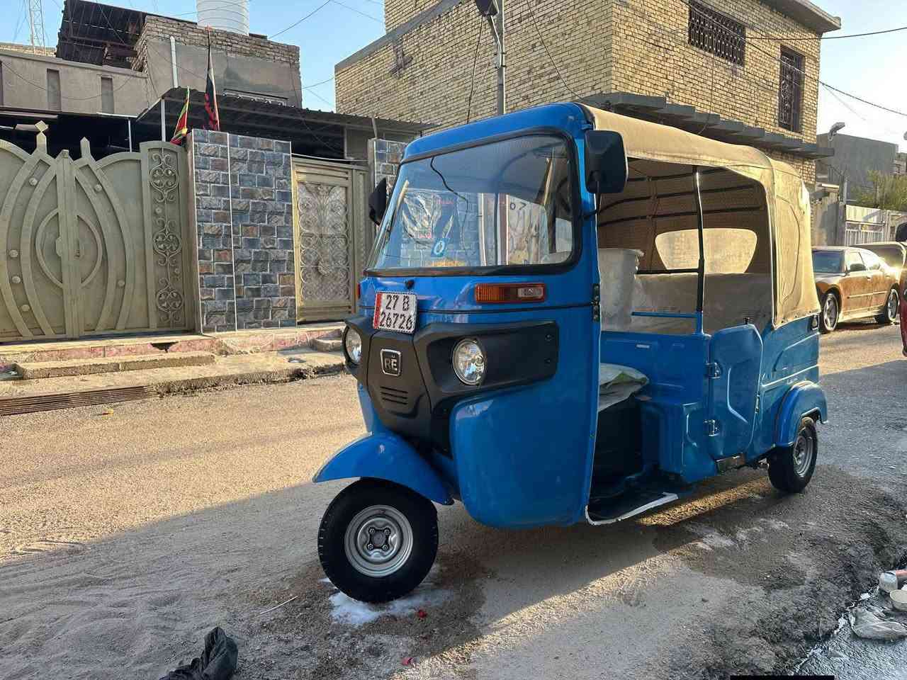 السلام عليكم ورحمه الله وبركاته 

تكتك موديل 22 كفاله مضلع مهزوزه وكامله لوحات أنكليزي تحويل ثاني يوم....للاستفسار...*********** سعر 10 وبيه مجال بصيط
