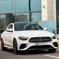 Mercedes Benz E350 AMG  2021  1.    بصمات ابواب 2.    لايت متحرك 3.   ...
