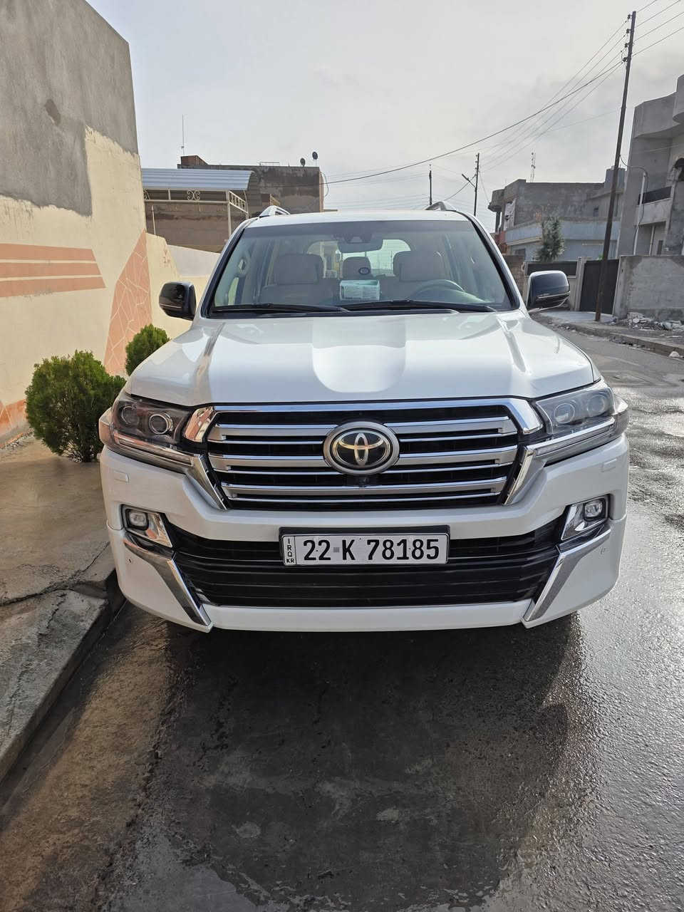 السعر 457
تـــــويــــــوتـــــا لانـــدكـــــروز  2016 ( لــــكــــزز  VXS )
لاندكروزر 2016  VXS
 شركة ساز 
جكات جوبليس 
محرك 8 (5.700) ليكزز
مواصفات ليگزز
‏‎لاندكروز VX.S 
‏‎موديل.موديل 2016
‏‎فول مواصفات 1/1
‏‎السيارة مواصفات اللكزز
‏‎1-جوبلس تصعد وتنزل جكات 
‏‎2-  كامرات 5
‏‎3- تدفئة وتبريد كشنات 
‏‎4- كشن سايق خزن ميموري 3 وضعيات 
‏‎5- اشاير ترحيب 
‏‎6- نضام ترحيب عند الاقتراب 
‏‎7- دبل ماوس 
‏‎8- شاشة تحكم لكزز
‏‎9- شاشات عدد 3 
‏‎10-تشغيل عن بعد 
‏‎11- كراسي كهرباء 
‏‎12- مكينة V8 /5.7
‏‎13-زراك لايت 
‏‎14- 5 بصمة ابواب 
‏‎15- سيستم صوت لكزس 
‏‎16- رادرات امامي + جانبي 
‏‎17- ستيرن صاج 
‏‎18- 8 ايرباك
‏‎19- فور ويل 
‏‎20- حساسات امامي خلفي 
‏‎ماشي 125 
‏‎22- نضام ايكو تقليل صرفية 
‏‎23-ثلاجة
24- كامرات 360 جميع الجوانب 
‏‎مواصفات VX.S معروفة ما يحتاج اذكر باقي المواصفات 
محرك كير بشرط مامفتوح
سيارة حيل نظيفة كلشي عل بلادي شرط
سنوية زنكة كلشي جديد مدفوع لـ 2028
سيارة مابيـها دينار مصرف كامل من كل نواحي
رقم صاحب سيارة ***********
