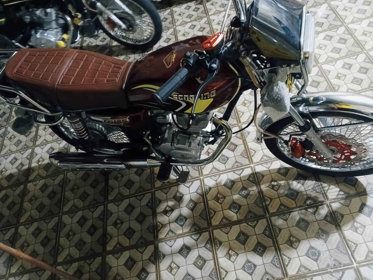 سلام عليكم دراجه تايكر موديل 25للبيع دراجه كفاله عامه بدون اي نقص سعره 675وبيه مجال مكاني ديالى بلدروز رقم ***********اتصل
