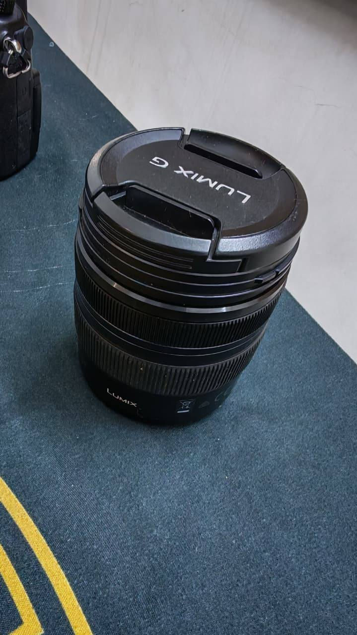 Panasonic Lumix GH4 نظيفة جداً + عدستين + 3 بطاريات
للبيع كاميرا باناسونيك GH4 احترافية، نظيفة جداً وجاهزة للعمل.

​تصوير فيديو بدقة 4K.

​المجموعة تشمل: جسم الكاميرا + عدسة زووم + عدسة بورتريه 50mm.

​الإضافات: 3 بطاريات مع شاحن مزدوج وفلاتر Gobe الأصلية.

​الكاميرا شغالة بامتياز وبدون أي مشاكل تقنية.
للتواصل على الرقم
***********
