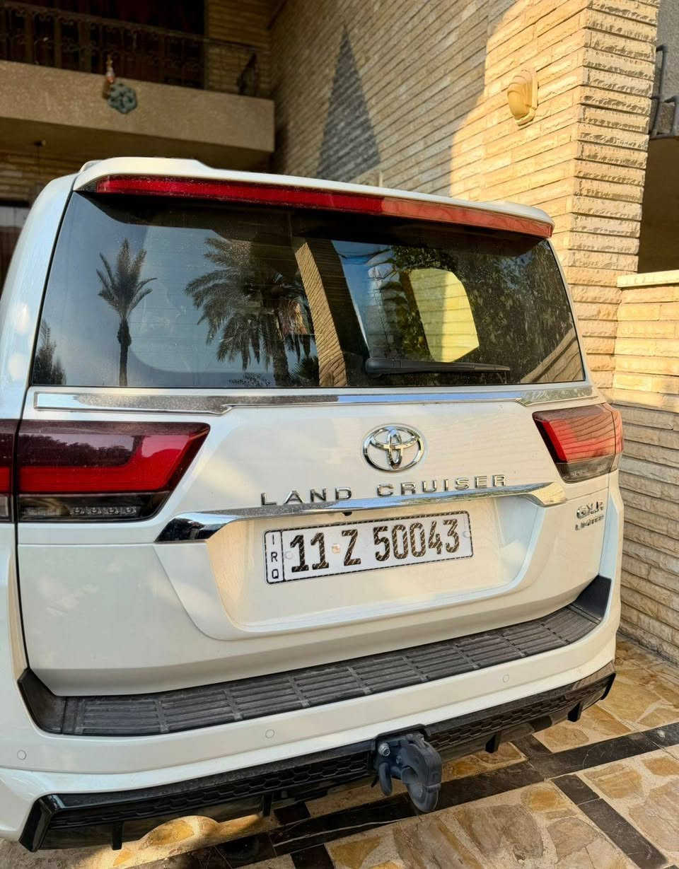 لاندكروز 2024 gxr لمتد
 داخل احمر شامو فول مواصفات 5كامرات 
لمتد اصلي مو شركات
محرك كير واير بشرط مامفتوح 
سيارة حيل نظيفة كلشي عل بلاد جديد 
سنوية هزة كلشي جديد مدفوع لـ
باسمي السنوية بشرط تحويل وغرامـة
سيارة مابيـها دينار مصرف كامل من كل نواحي
مكفولة ؏ وضع الزيرو
ماشية 2000
المكان بغداد
 رقم صاحب سيارة ***********
