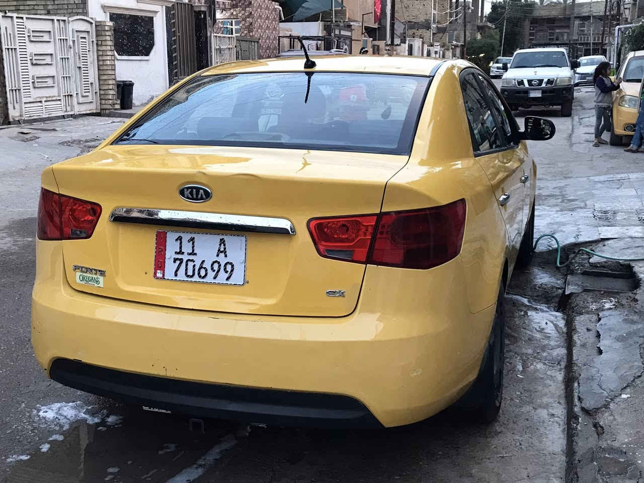 السلام عليكم كيا فورتي 2011 وارد امريكي للبيع حادثه باب خلف السايق والبنيد بدون دواخل والسياره جاهزة كير مكينه وصدر تخم تاير كامله للستفسار الاتصال *********** مكان السياره بغداد الجديده والسعر 83 وبيه مجال
