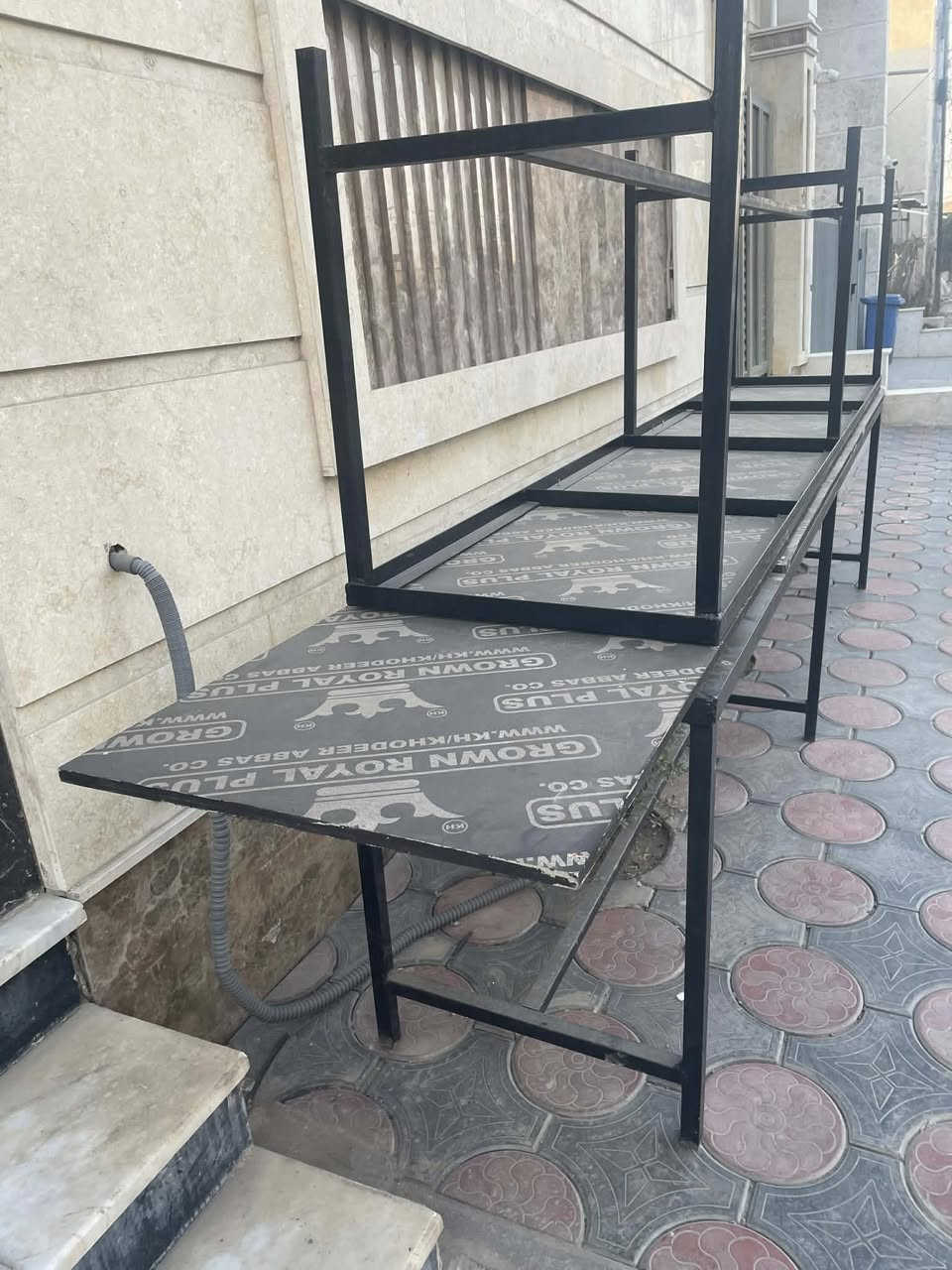 سلام عليكم غراض تصفيه محل اي واحد يفدينه يخابرني ع رقم ***********
