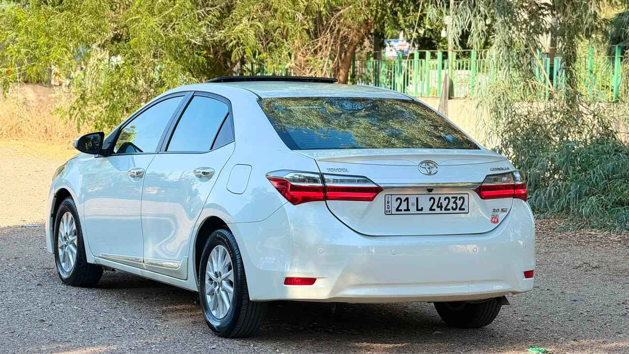 سلام عليكم
للبيع 
تيوتا كورلا 
موديل 2019
خليجي 
مكينه 20
مواصفات 
فتحه 
داخل جلد 
داخل صاج 
شاحن واير لس 
تحكم ستيرن 
شاشه 
سعر 172وبي مجال 
مكان السيارة دياله خانقين 
اي استفسار ***********
