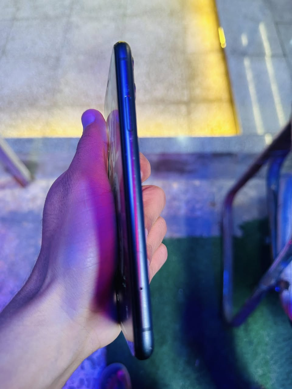 سلام عليكم ايفون 11 عادي للبيع الجهاز نضيف الله شاهد مامفتوح كلشي ممبدل بي شي محتاج واريد ابيعه ذاكره 128 بطاريه 85 مثل ماشوفون بالصوره سعره ٢٢٥ وبي مجال بسيط مكاني بغداد الامين الثانيه تواصل واتساب فقط ***********
