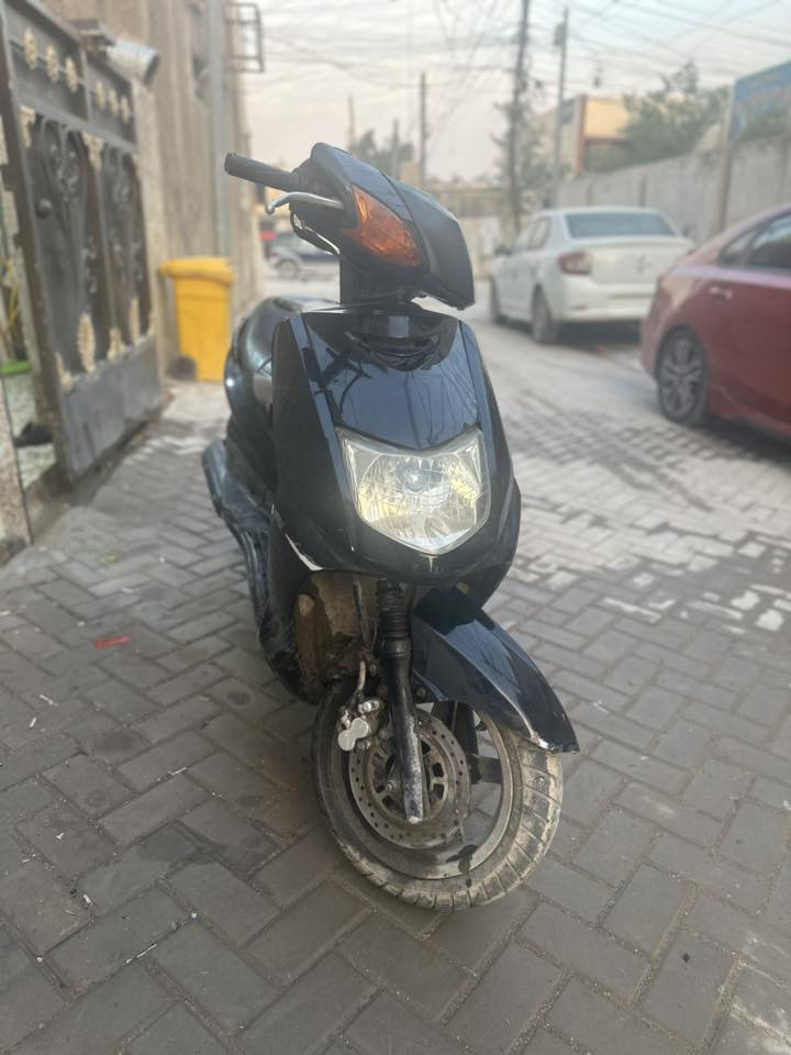 سلام عليكم عندي دراجة سكنس نثيه 110 للبيع كابريتر كهربائيات شغاله لايت اشاير سلف شغال تايرات جديده كفرات جديده ابيعهة طافيه ماعرف العطل شبيهة ب 300 وبيهة مجال بسيط مكاني بغداد الامين الثانية *********** هذه رقمي
