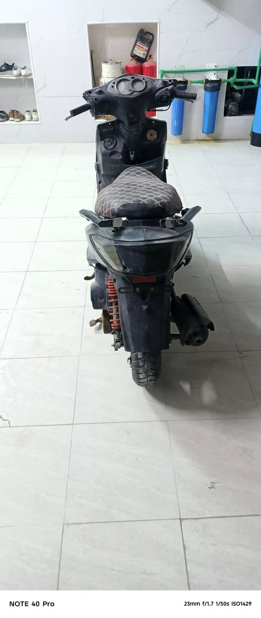 سلام عليكم 
سكنس فحل للبيع أو مراوس وانطي فرق 
طافيه ما اعرف شبيه لو كابريتر لو كور بعد ما اعرف 
قيم وأخذ بل يرضه الله 
مكاني النجف الاشرف شارع المطار
غير متواجد في الفيس بوك 
وهاي ارقامي وبيهن واتساب 
*********** أو الرقم الثاني ***********
مو شراي لا تصل تحياتي لصاحب الكروب
