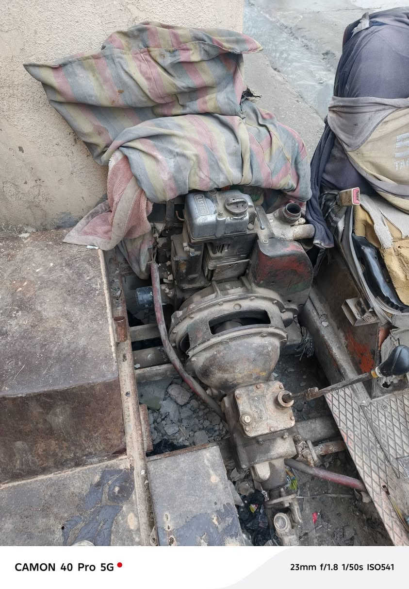 دنبر لستر تك للبيع
الدنبر متروگ من زمان 
المكان الموصل 
للتواصل الاتصال عالرقم  كورك***********
آسيا ***********
