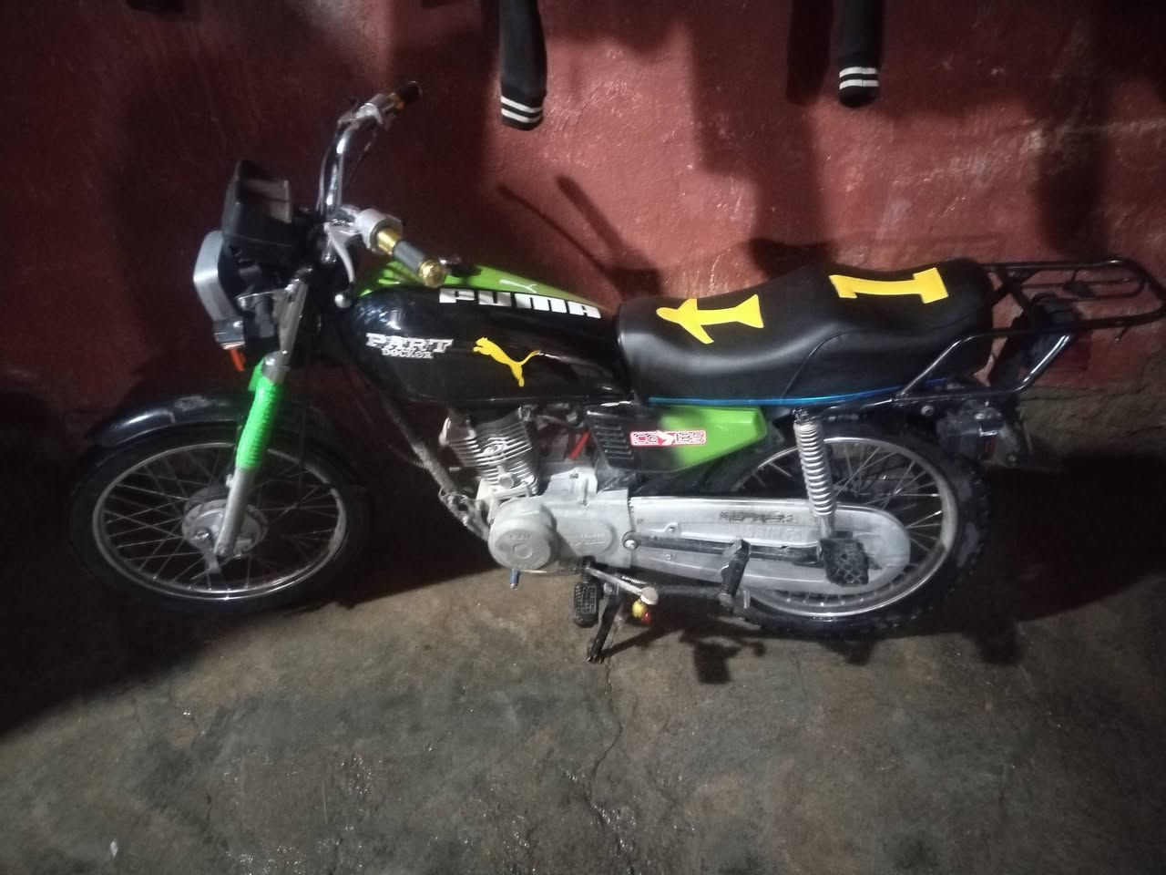 سلام عليكم ماطور للبيع كهربائيات شغال فقط باتري محرك نظيف سعر 350 وبي مجال اللي يحب يتفضل خاص ***********+***********
