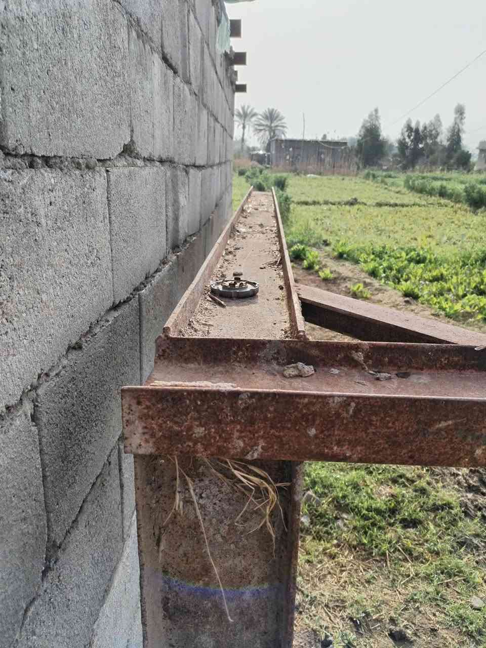 ***********)(***********؟  سعر 250 وبيه مجال
