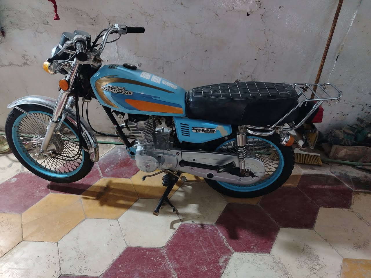 موديل ٢٠٢١
محرك غطاس ومامفتوح 
السعر 650 بيها مجال
الديوانيه حي وحده موجود بس بليل


**إذا كنت صاحب هذا الإعلان وتريد حذفه لأي سبب، رجاءا أرسل رسالة إلى الدعم الفني**