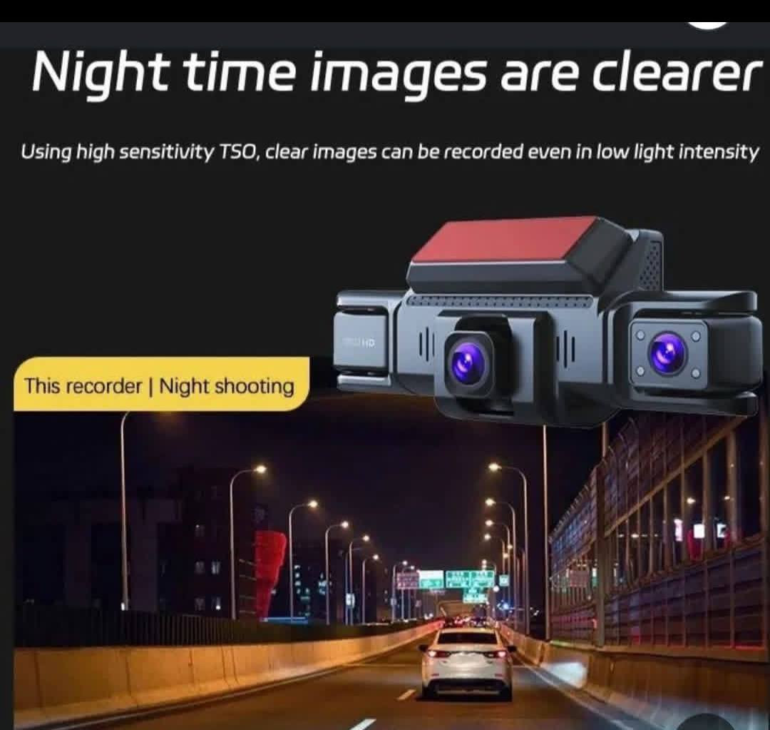 داش كام 4 كامرات اول تم 60
المواصفات الرئيسية: دقه 4k وتحتوي على رام 32 

 واي فاي مدمج وتحكم عبر التطبيق: يمكن توصيل الكاميرا مباشرة بالجوال لمشاهدة البث المباشر، أو استعراض المقاطع وتحميلها 
 رؤية ليلية فائقة: مزودة بتقنية الأشعة تحت الحمراء لتسجيل واضح 
مراقبة على مدار الساعة أثناء الوقوف: تبدأ بالتسجيل تلقائيًا عند اكتشاف حركة أو صدمة أثناء توقف السيارة
 تسجيل مستمر مع مستشعر G-Sensor: تسجّل بشكل متواصل وتحفظ المقاطع المهمة تلقائيًا عند حدوث تصادم.


**إذا كنت صاحب هذا الإعلان وتريد حذفه لأي سبب، رجاءا أرسل رسالة إلى الدعم الفني**